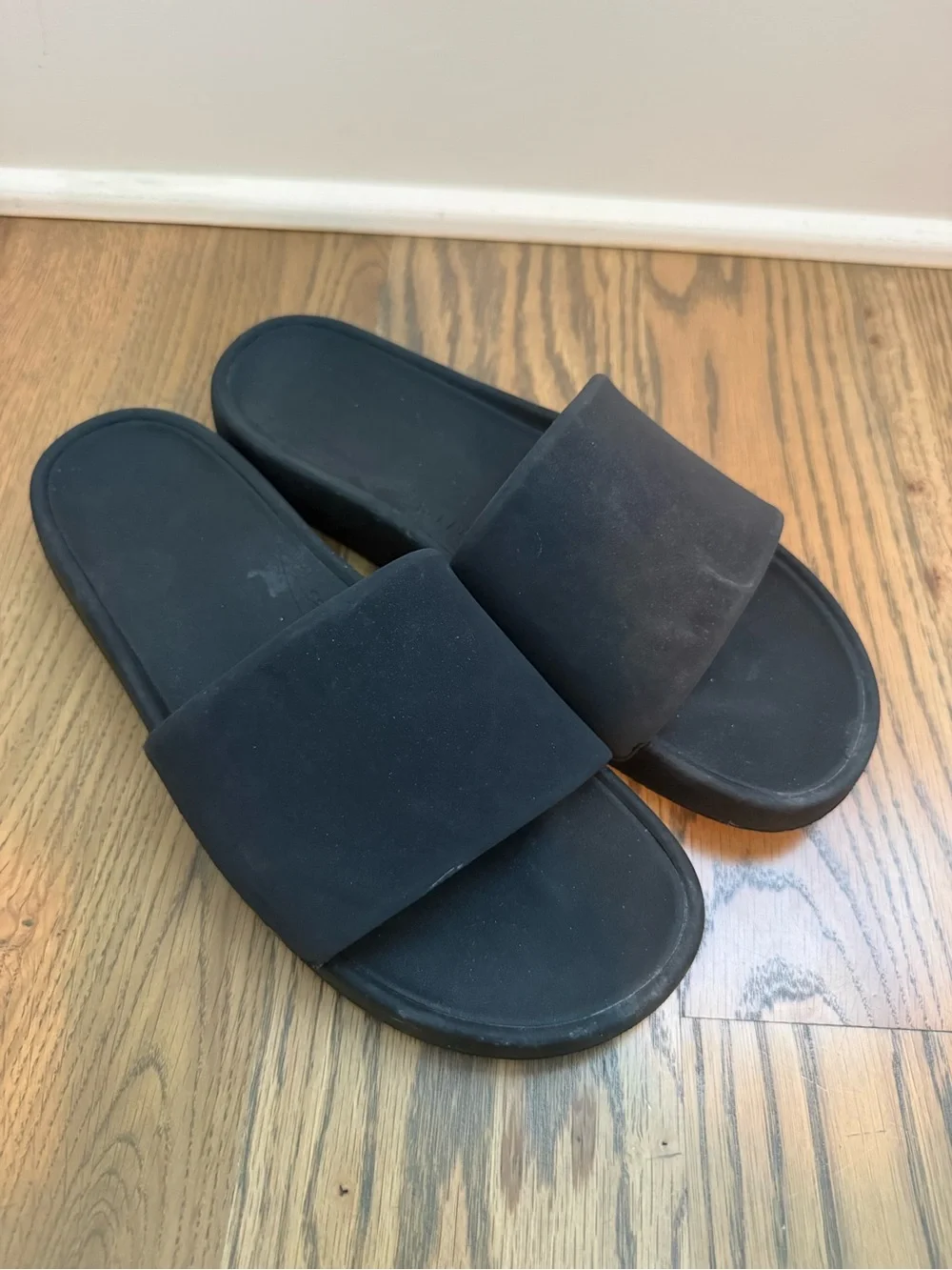 Men’s lululemon slides